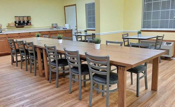 Seven Gables Inn