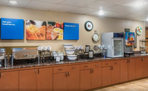 Comfort Inn & Suites