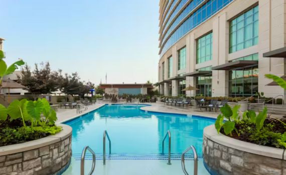 Hilton Convention Center Hotel