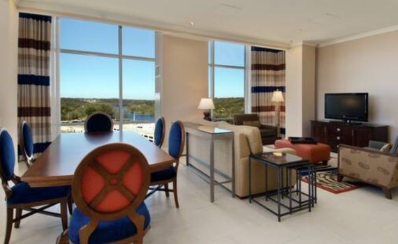Hilton Convention Center Hotel